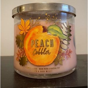 BATH AND BODY WORKS 3wick candle